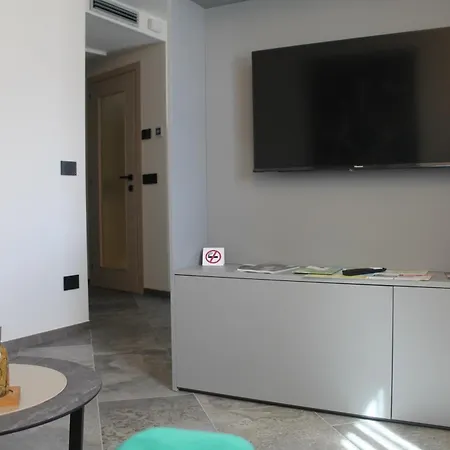Twinssuites - Adults Only Lägenhet Limone sul Garda