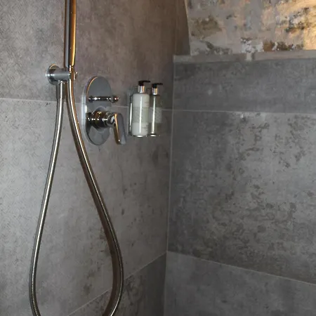 Twinssuites - Adults Only * Limone sul Garda